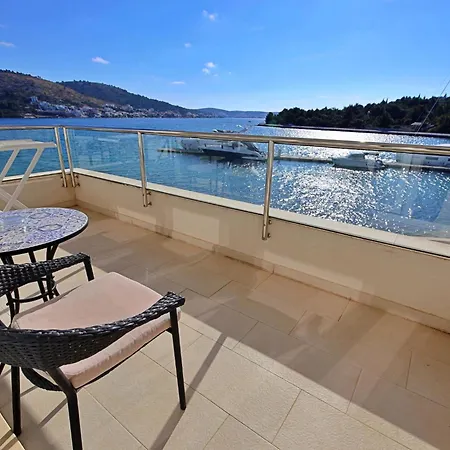 Апартаменты Perla Resort-8 By Interhome *